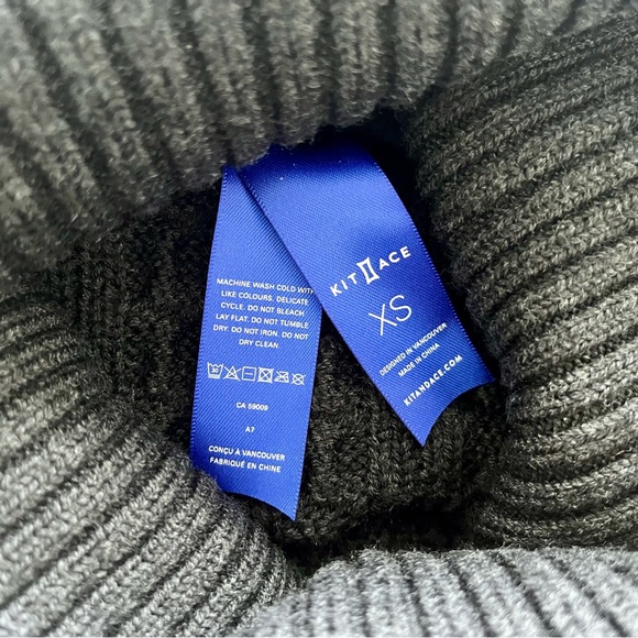 Kit & Ace CABLEKNIT MERINO TURTLENECK SWEATER - Heather Black - Picture 9 of 14